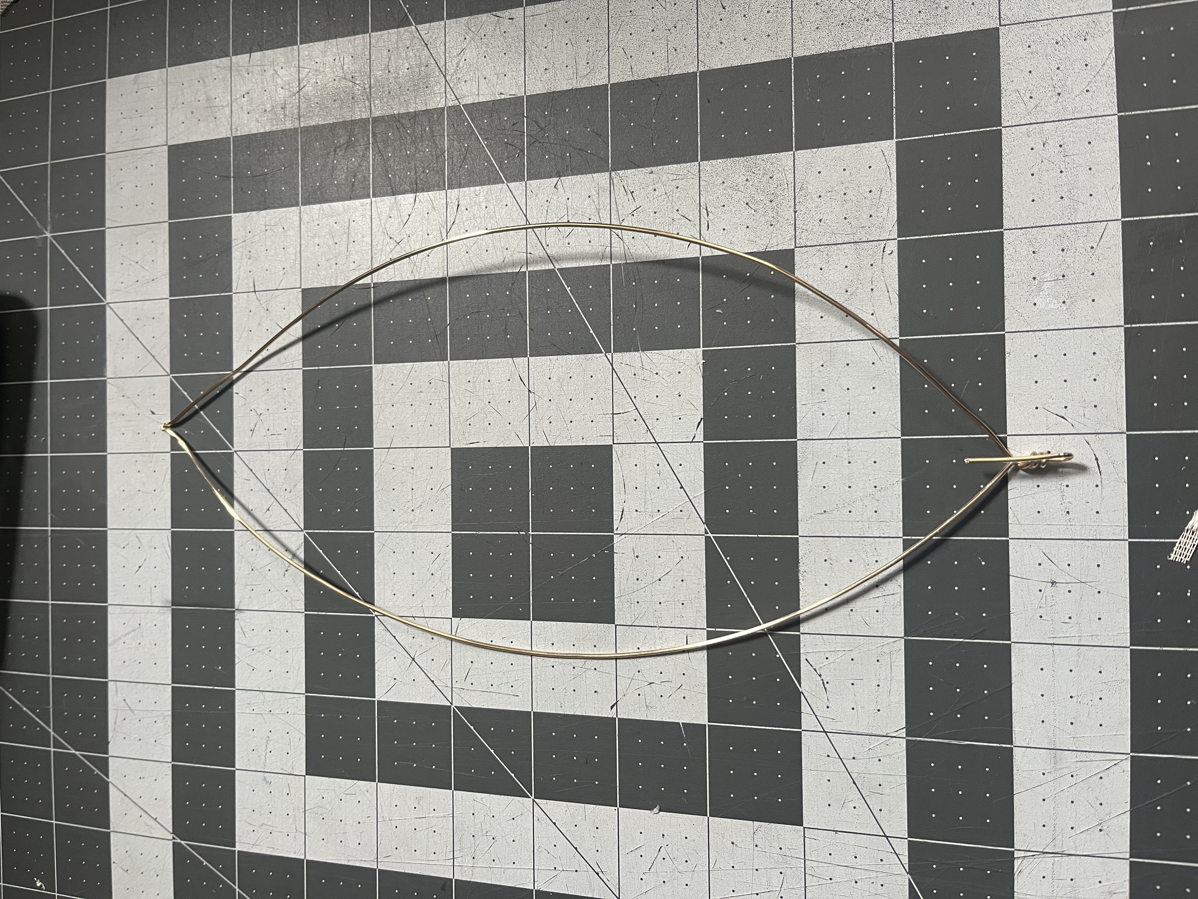 Shaping wire for a single leaf